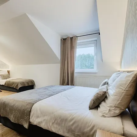 Bed and breakfast Zacisze - Pokoje&restauracja Blisko A2 - Uniejów 3*