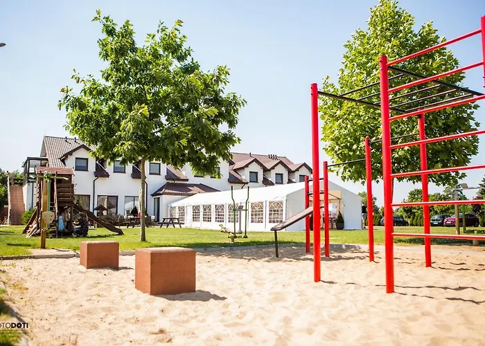 Gosciniec Zacisze - & Restauracja Blisko A2 - Uniejow Dąbie