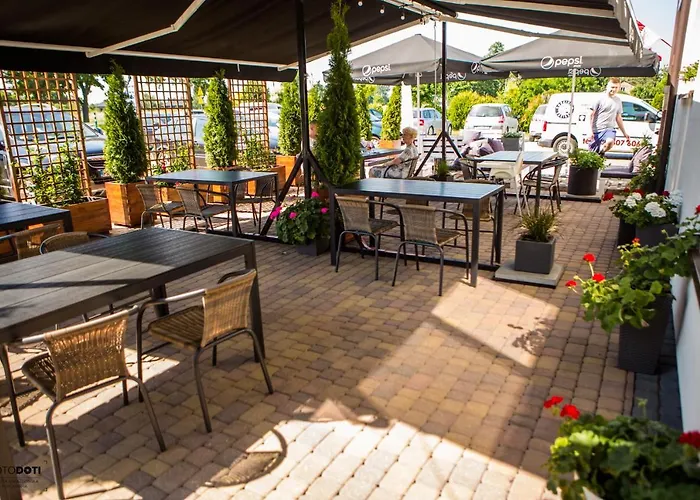 Gosciniec Zacisze - & Restauracja Blisko A2 - Uniejow Panzió