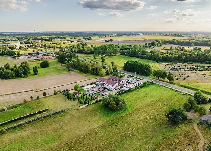 Gosciniec Zacisze - & Restauracja Blisko A2 - Uniejow Bed & Breakfast