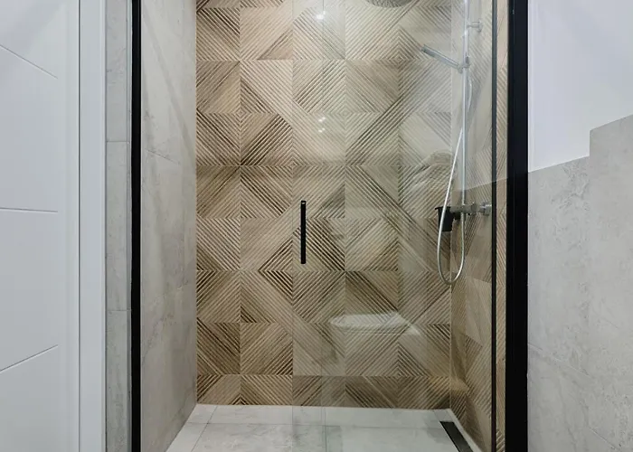 Bed & Breakfast Gosciniec Zacisze - & Restauracja Blisko A2 - Uniejow 3*